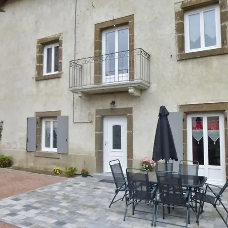Polignac, 5 Pieces, 8 Personnes - Fr-1-582-120 Polignac (Haute-Loire)